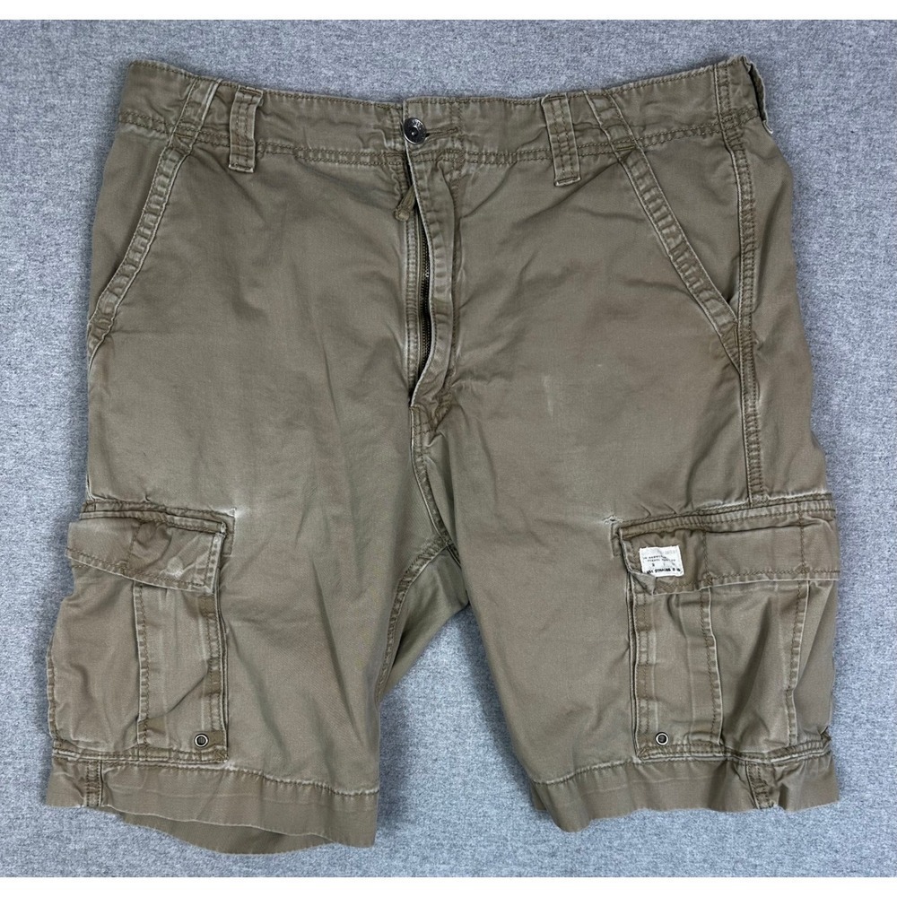 VTG Levis Cargo Shorts Mens 38 Khaki Tan Cotton Multi Pocket Y2K Baggy Grunge